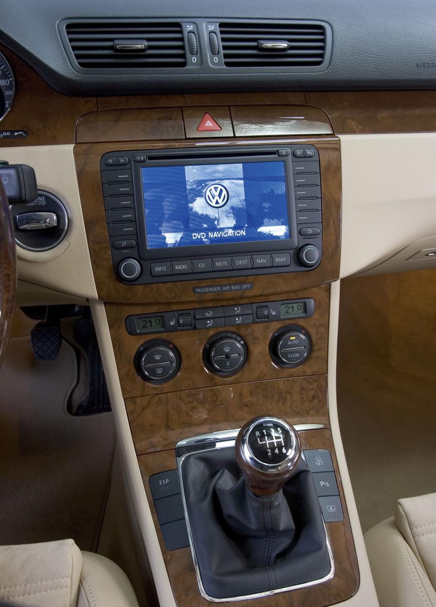  Volkswagen Passat 2005 года  (фото 70 из 161)